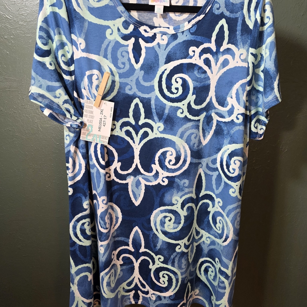 LuLaRoe Melissa Blue and Light Blue Swirl Print Women's Top